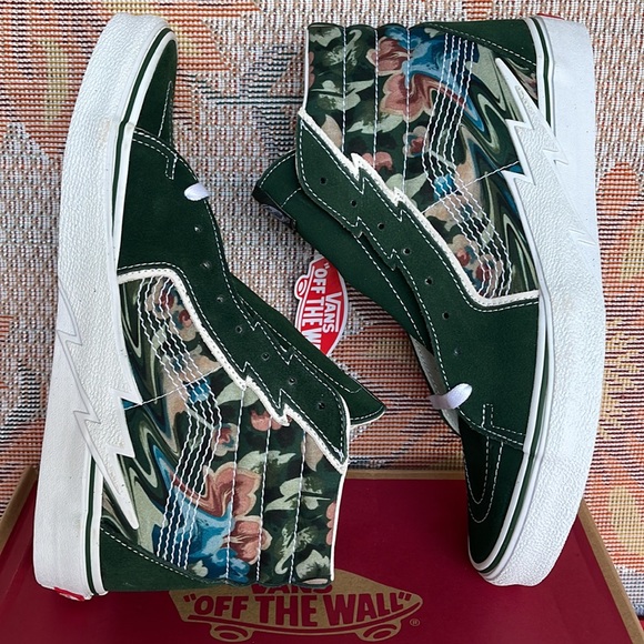 Vans Sk8-Hi Bolt
Liquify Avocado
VNOA5JIVYXH
WMNS sneakers - athletic shoes - Picture 12 of 16